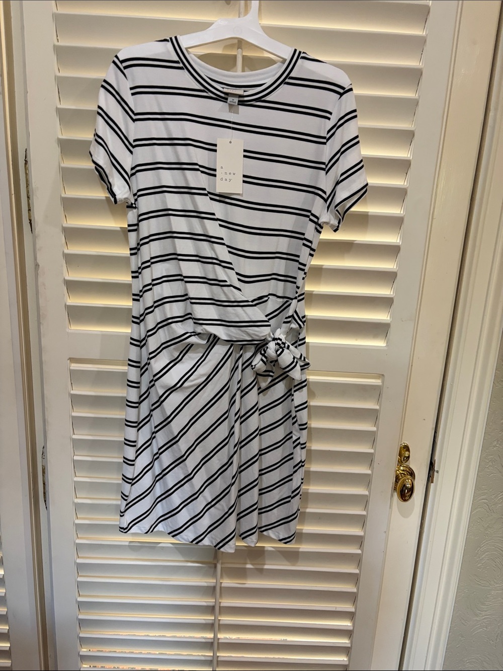 a new day Black & White Striped Tie-Knot Mini Dress. Size Medium
